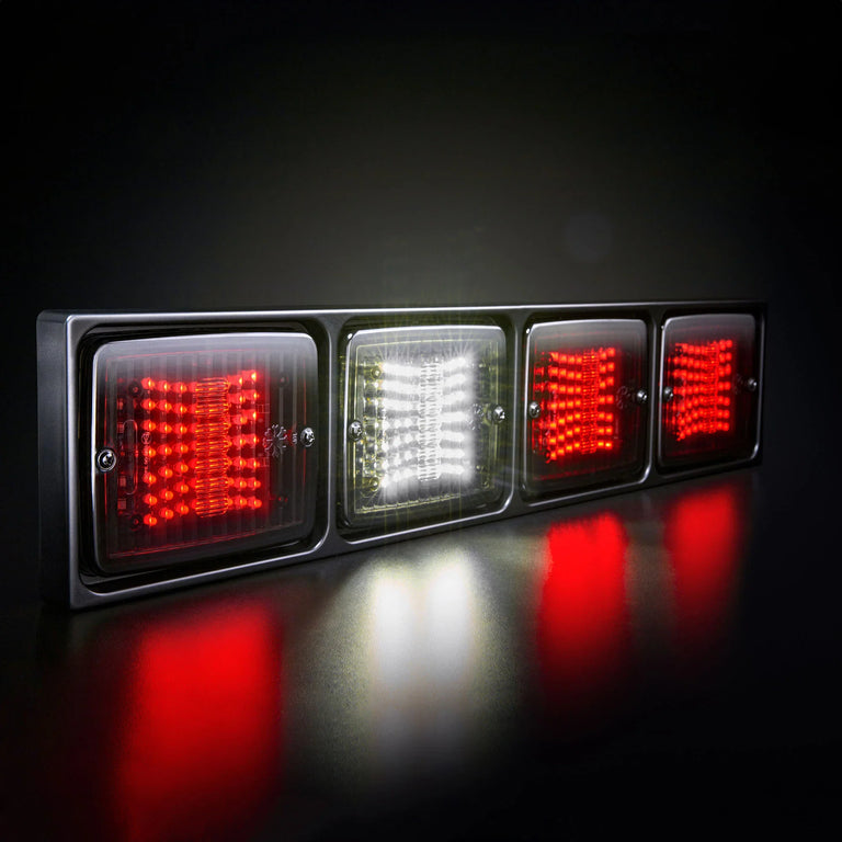 LED piekabes lukturi