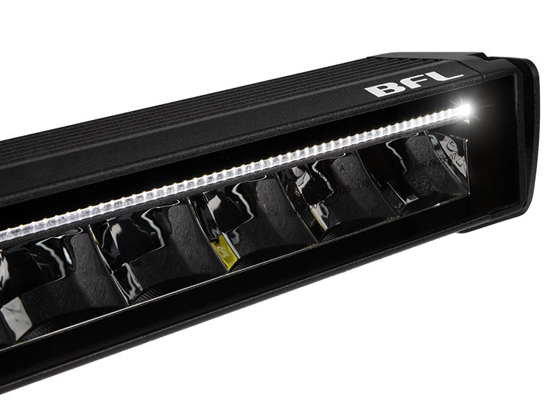 1-92595_100W(12000Lm) 20 LED garais papildlukturis, 11-32V, 3-pin DT, IP68, BFL FRAMELESS SLIM - zema profila tālās gaismas lukturis, 20xLed, strāvas patēriņš 6.53A @13.7V, nerūsējošā tērauda kronšteini, IP68, 3-pin DT-spraudnis, 6000 K