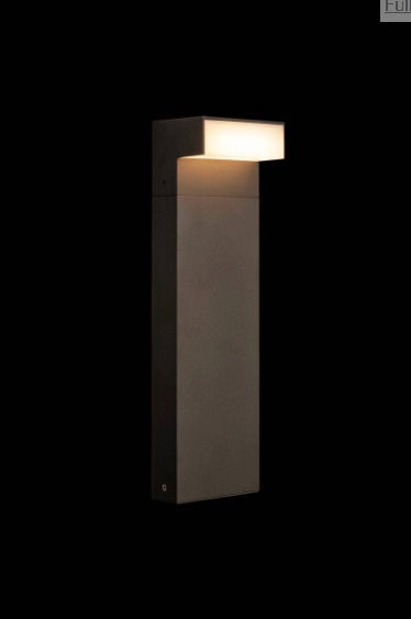 7W(490/530Lm) L-LINE OUT 50 FL POLE pinnapealne LED-valgusti, antratsiit, IP65, IK02, valge valgus 3000K / 4000K