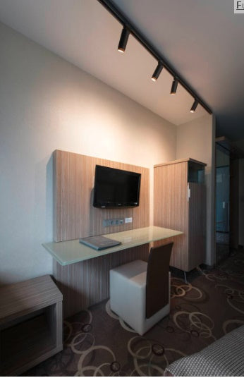 9.8W(610Lm) 48V DALI GRIP! S LED cylindrical track luminaire, IP20, IK02, dimmable, white/black, warm white light 3000K