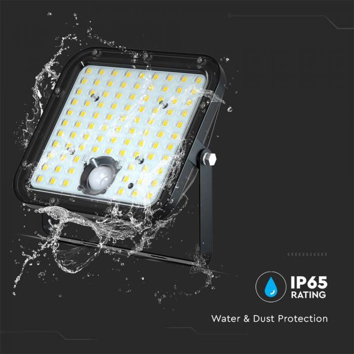 30W(4800Lm) LED prožektors ar saules bateriju, IP65, V-TAC, 6.4V, 6000mAh LiFePO4 Battery, 12.5W solārais panelis, ar PIR kustību sensoru un tālvadības pulti, melns, neitrāli balta gaisma 4000K