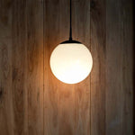 V-TAC armatur för inomhus- och utomhusbruk med 1xE27 LED-lampa (lampa ingår ej), mattsvart, IP44