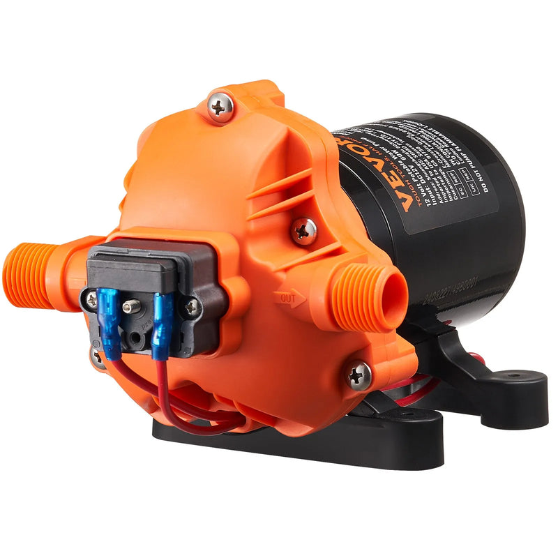 VEVOR 12 V diafragmas sūknis, 6,81 l/min, trīskameru 12 V līdzstrāvas ūdens sūknis ar automātisku spiediena slēdzi 2,7–6,9 bar (regulējams), nominālais spiediens 4 bar, 12,7 mm MNPT pieslēgums kemperiem, jahtām, ēdināšanas auto un kuģniecībai
