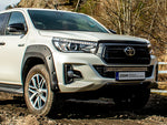 DSM palīggaismu komplekts automašīnai Toyota Hilux 2016-, ietilpst Genesis II 800 gaisma un DSM instalācijas komplekts
