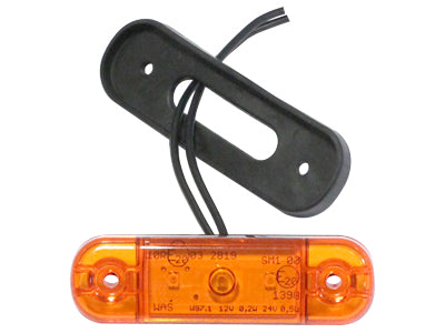WAS – LED külgmine gabariidituli, merevaigukollane, 3 LED, 12–24 V, pindpaigaldus, 84 × 24 × 10 mm, juhe 0,2 m