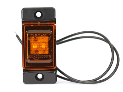 12-24V Dzintarkrāsas LED marķiergaisma, ECE sertifikācija, IP66/68 aizsardzības klase. Caurumi: 2 x ø5 mm, attālums 58 mm, vadi 220 mm, 0,75 mm².