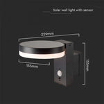 5.5W(220Lm) LED solārais sienas un fasādes gaismeklis ar PIR sensoru, IP54, silti balta gaisma 3000K