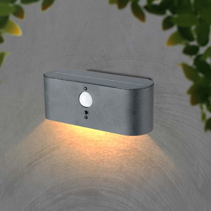 2,5W (100Lm) LED päikesepaneeliga seina- ja fassaadivalgusti PIR-anduriga, IP54, soe valge valgus 3000K