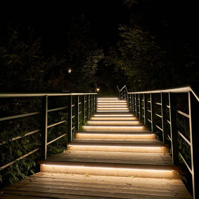 1.2W 120Lm/m 60 LED lentu komplekts ar saules paneli,  3.7V, 1500mAh Li-ion Baterija, IP67, neitrāli balta gaisma 4000K