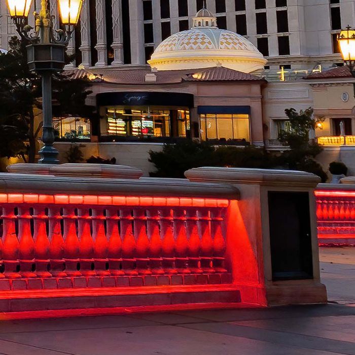 Cena par 5m_10W/m(840Lm/m) 320 LED COB Lente, 24V, V-TAC, IP67 ūdensdroša, sarkana