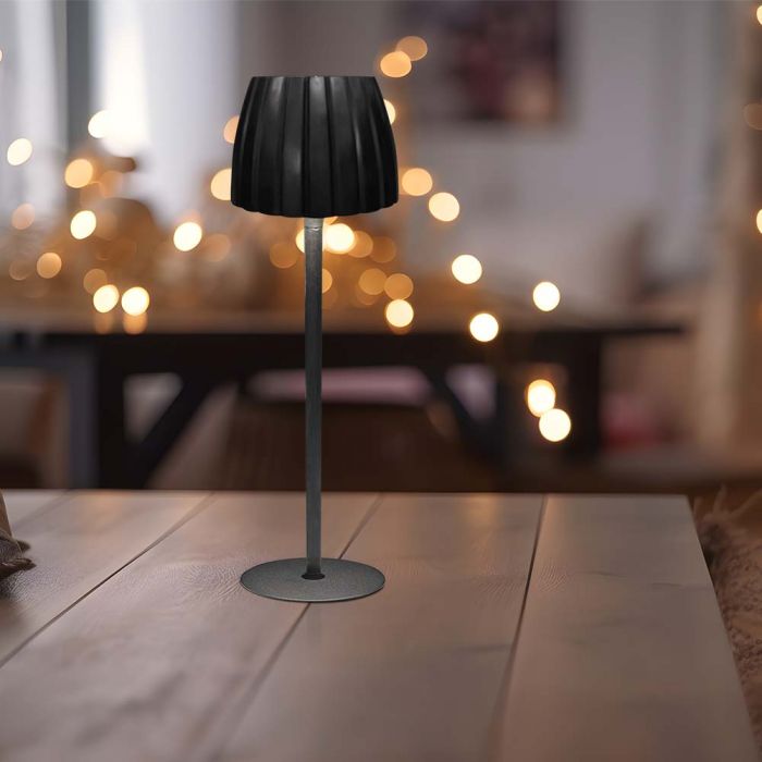 2.7W(110Lm) LED galda lampa ar skārienvadību, V-TAC, IP20, melna, dimmējama, 3IN1