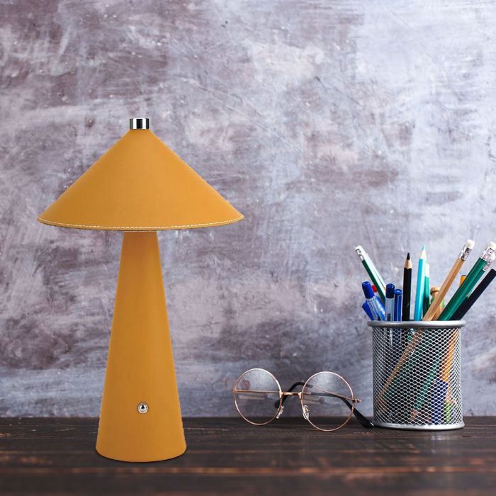 3W(240Lm) 5V LED galda lampa ar USB C tipa lādētāju, V-TAC, IP20, dzeltena, dimmējama, 3IN1