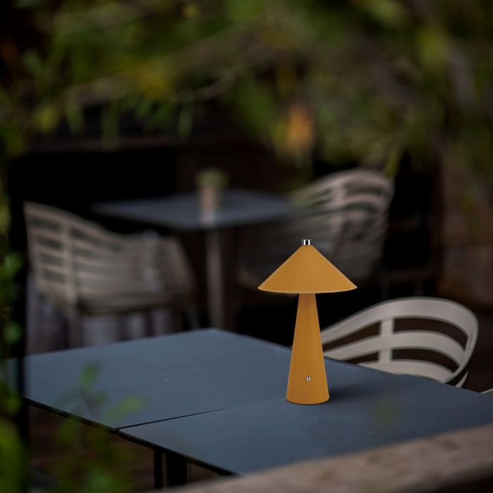 3W(240Lm) 5V LED galda lampa ar USB C tipa lādētāju, V-TAC, IP20, dzeltena, dimmējama, 3IN1