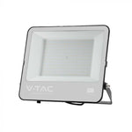 KASTE 2 gab. x 39,22€ – 200W(17540Lm) LED Prožektors bez kustību sensora, 1 m kabelis, V-TAC SAMSUNG, IP65, garantija 5 gadi, melns korpuss un pelēks stikls, auksti balta gaisma 6500K