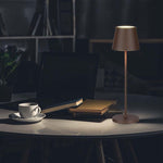1,5W 5V LED-bordslampa med pekbrytare, V-TAC, dimbar, IP54, 1900mAh, brun, varmvitt ljus 3000K