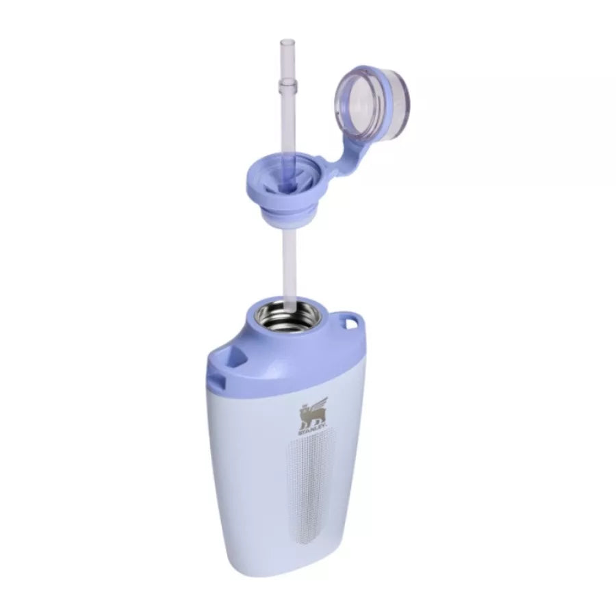 Termopudele ar plecu siksnu The Stanley Cross Bottle 0,68L gaiši zila
