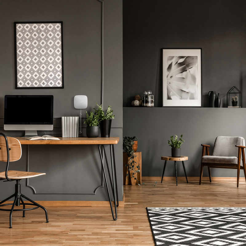 AJAX Security Hub 2 Plus med WI-FI, Ethernet och 2 4GSIM-platser, detektorövervakningsfunktion, larmsändning och fotoverifiering detektoranslutning Vit