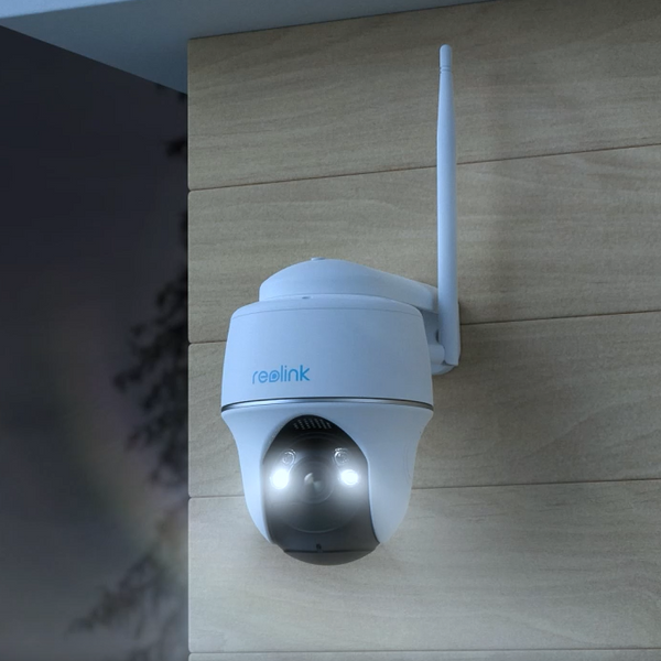 Argus PT Smart 5MP Panoramic 360-degree camcorder with people and car