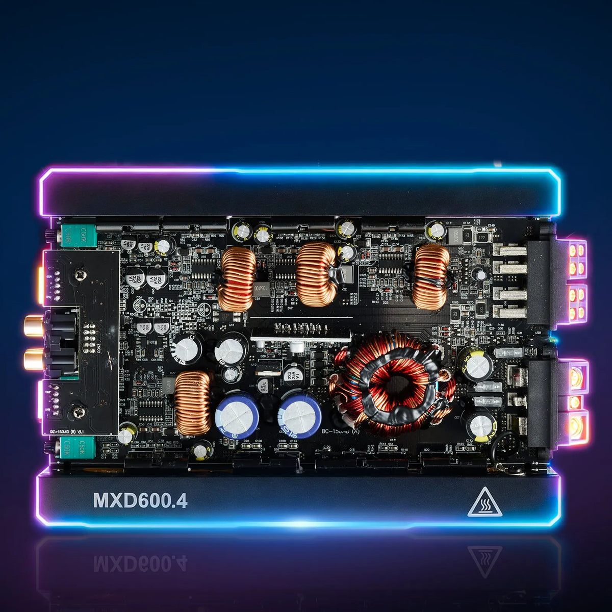 VEVOR 4 kanālu automašīnas audio pastiprinātājs, tiltojams daudzkanālu Class D stereo pastiprinātājs ar maksimālo jaudu 4 × 420 W pie 4 Ω / 4 × 600 W pie 2 Ω, augstas jaudas auto pastiprinātājs SUV, pikapiem un bezceļu transportlīdzekļiem