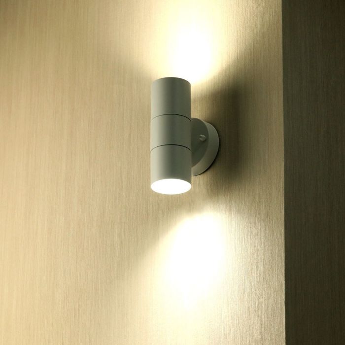 V-TAC Facade lampram med 2xGU10 LED-lampor (glödlampor ingår ej), vit, IP44
