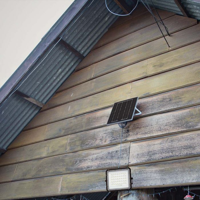 6W(400Lm) LED SMART floodlight with 5000 mAh solar battery and remote control, IP65, V-TAC, 6400K cold white light