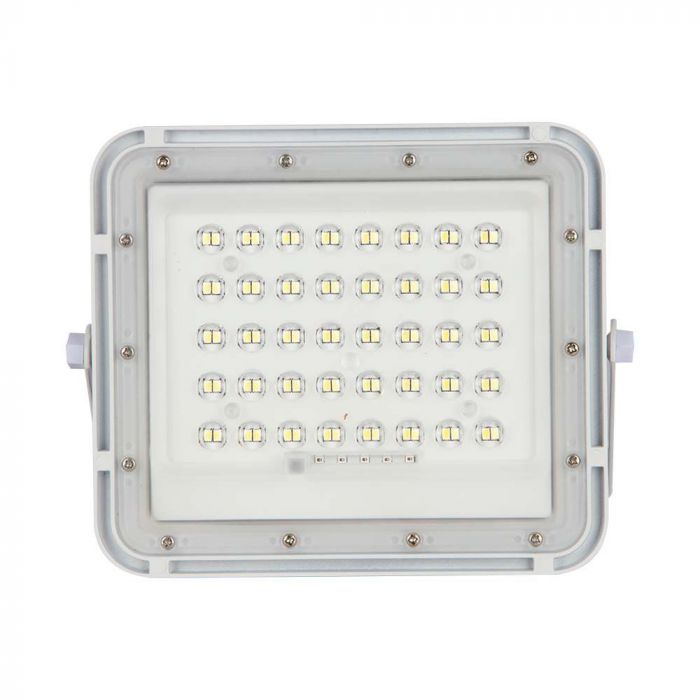 10W(800Lm) LED SMART floodlight with 6000 mAh solar battery and remote control, IP65, V-TAC, 6400K cold white light