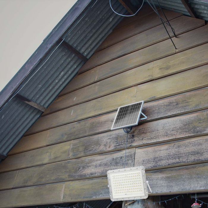 20W (1800Lm) LED SMART-strålkastare med 16000 mAh solcellsbatteri och fjärrkontroll, IP65, V-TAC, vitt, kallvitt ljus 6400K