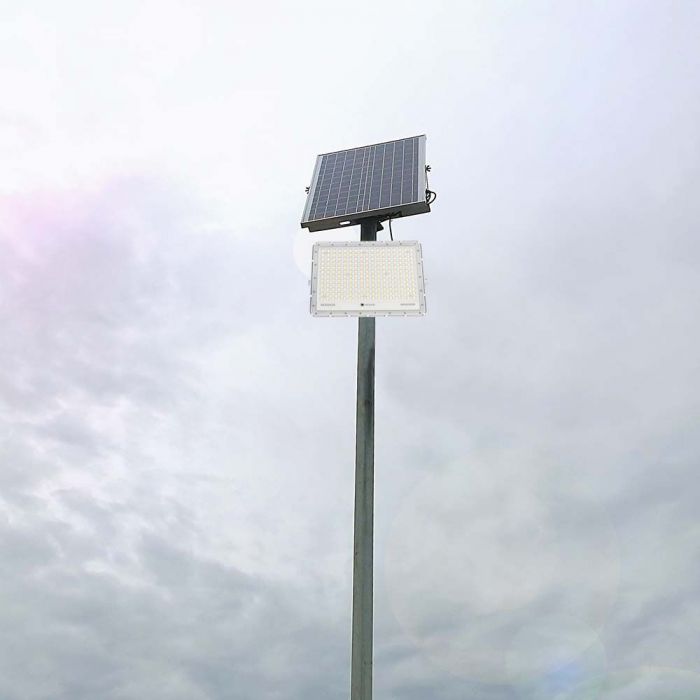 30W(2600Lm) LED floodlight with 20000 mAh solar battery and remote control, IP65, V-TAC, white, cold white light 6400K