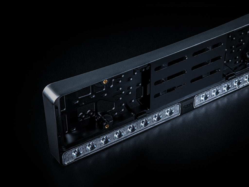 S-809138 / 9-36V 8793Lm STRANDS LED license plate frame with built-in LED double bar and markings visible up to 800m, premium quality Nuuk E-line, 3-year warranty