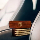DETURNER LEATHER BRUSH - Birste ādas tīrīšanai. Piemērota arī interjera plastmasas virsmu kopšanai.
