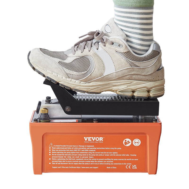VEVOR Pneimohidrauliskais sūknis 6895 bar ar 1,9 L tvertni, eļļas izeja NPT 10 mm, ieeja NPT 6,4 mm, 2 m šļūtene, kājas pedāļa vadība, piemērots auto virsbūves rāmja labošanas iekārtām un vilkšanas statņiem, oranžs