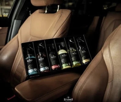 DETURNER DETAILING SET - autode puhastuskomplekt 6x250ml. Komplekti kuuluvad sisepuhastusvahend, interjööri kaitsevahend, rehvipoolaine, keraamiline vaha, klaaspuhastusvahend ja nanovaha.