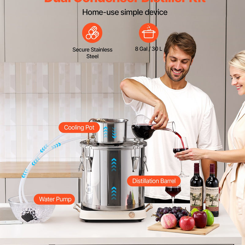 30L nerūsējošā tērauda destilācijas aparāts ar iebūvētu termometru uz vāka un ūdens cirkulācijas sūkni, piemērots alkohola destilācijai