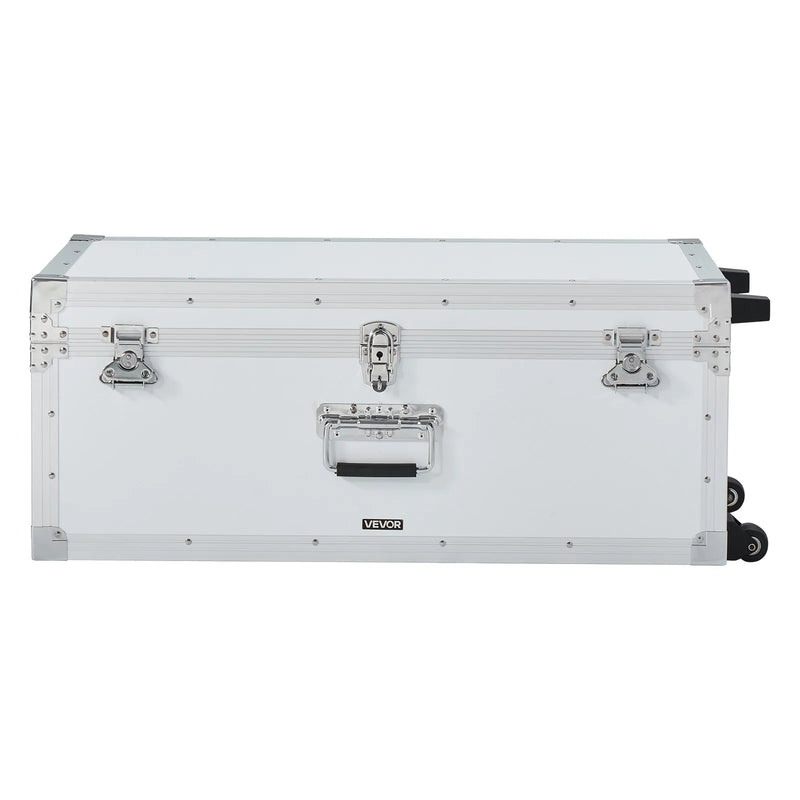 VEVOR metāla uzglabāšanas lādes, 2 gab. komplekts ar koka apdari un piekaramām slēdzenēm, lielā lāde ar riteņiem un 3 metāla rokturiem, dekoratīvas uzglabāšanas kastes ar vākiem ceļošanai, dzīvoklim un kopmītnei, balta