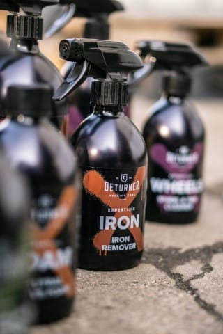 DETURNER X-LINE IRON 1L- atdzelžotājs/Rūsas daļiņu noņēmējs neitrālais pH līmenis padara to piemērotu disku un auto virsbūves ikdienišķai attīrīšanai no rūsas pleķīšiem un bremžu kluču radītajiem putekļiem