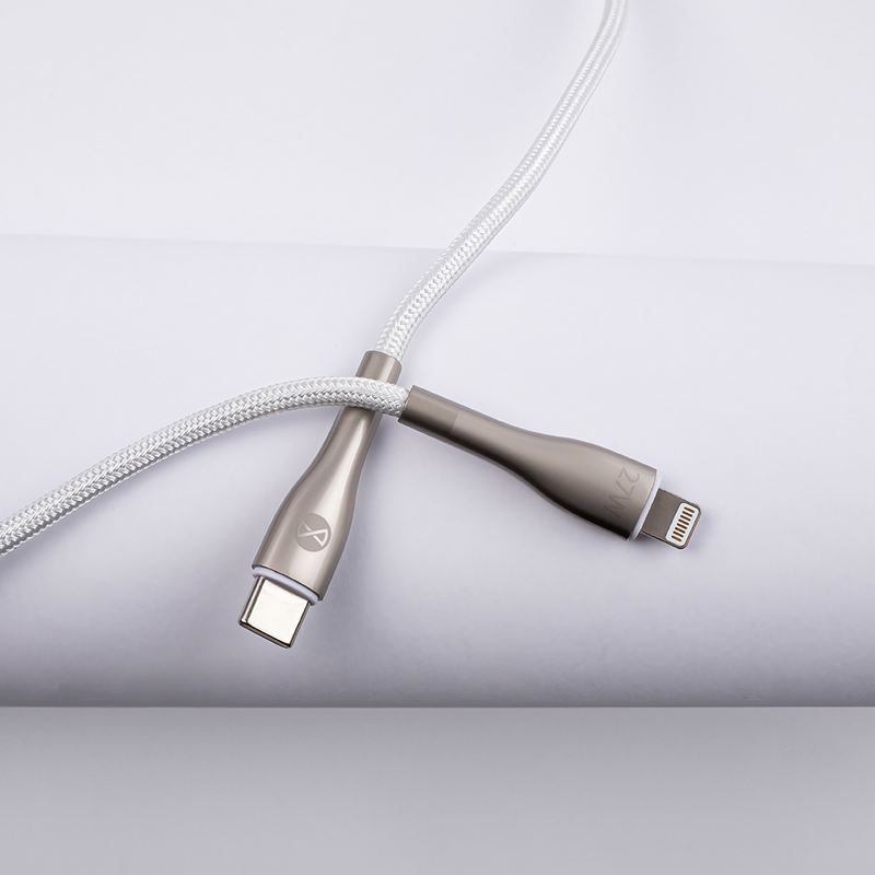 Forever Sleek USB-C–Lightning kabelis, 1 m, 27 W, balts