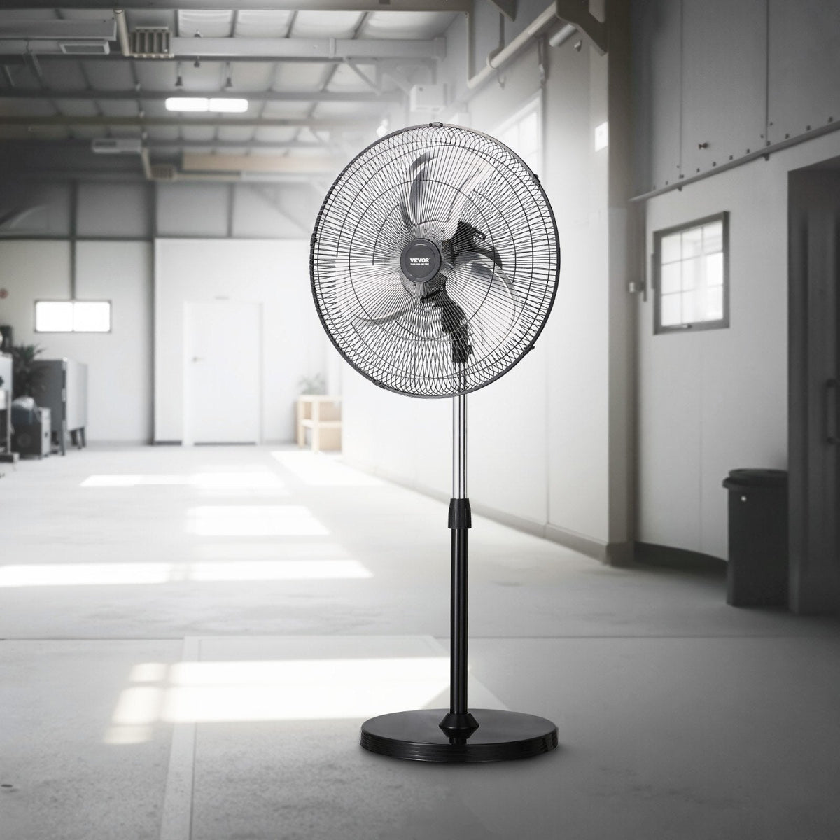 VEVOR 50 cm rūpnieciskais stāvošais ventilators, 3 ātrumi, oscilējošs, augstuma regulēšana