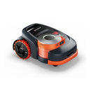 Iepriekšpasūtījums_līdz 1500 m²_Zāliena robots SEGWAY Navimow H215E, darbojas bez kontūras kabeļiem, nodrošina stabilu darbību nogāzēs līdz 45% (24°), tāpēc ir piemērots ne tikai gludam, bet arī sarežģītākam reljefam