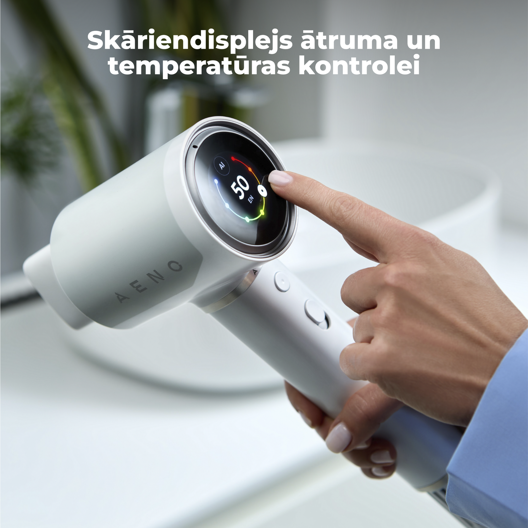 AENO Professional Hair Dryer HD5W ühendab täiustatud AI-tehnoloogia multifunktsionaalse juhtimisega, valge