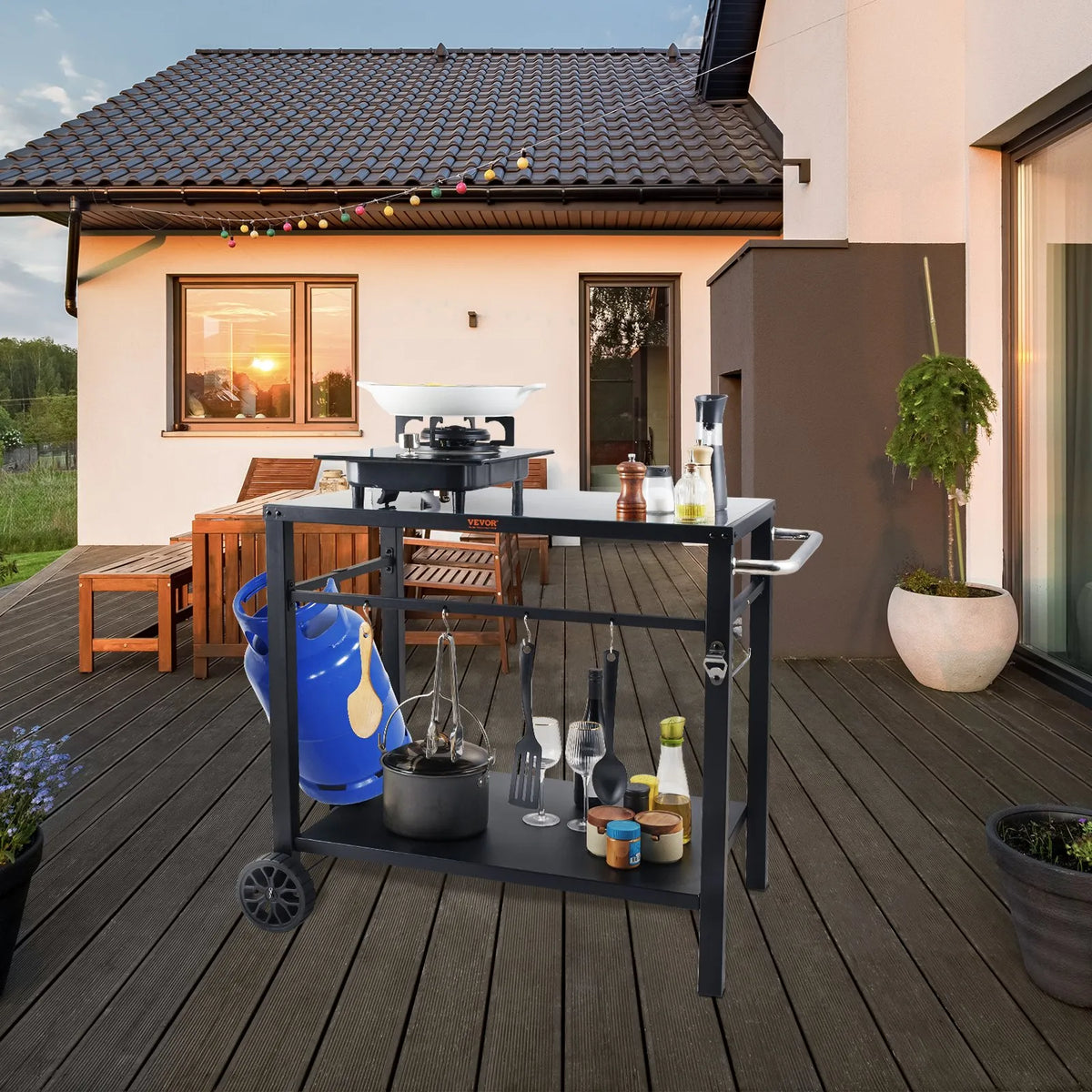 VEVOR pārvietojams āra grila un ēdināšanas galds ar diviem plauktiem, BBQ pārtikas sagatavošanas galds ar daudzfunkcionālu metāla darba virsmu, portatīvs modulārs galds picas krāsnij, darba galds ar 2 riteņiem un pārnēsāšanas rokturi, melns