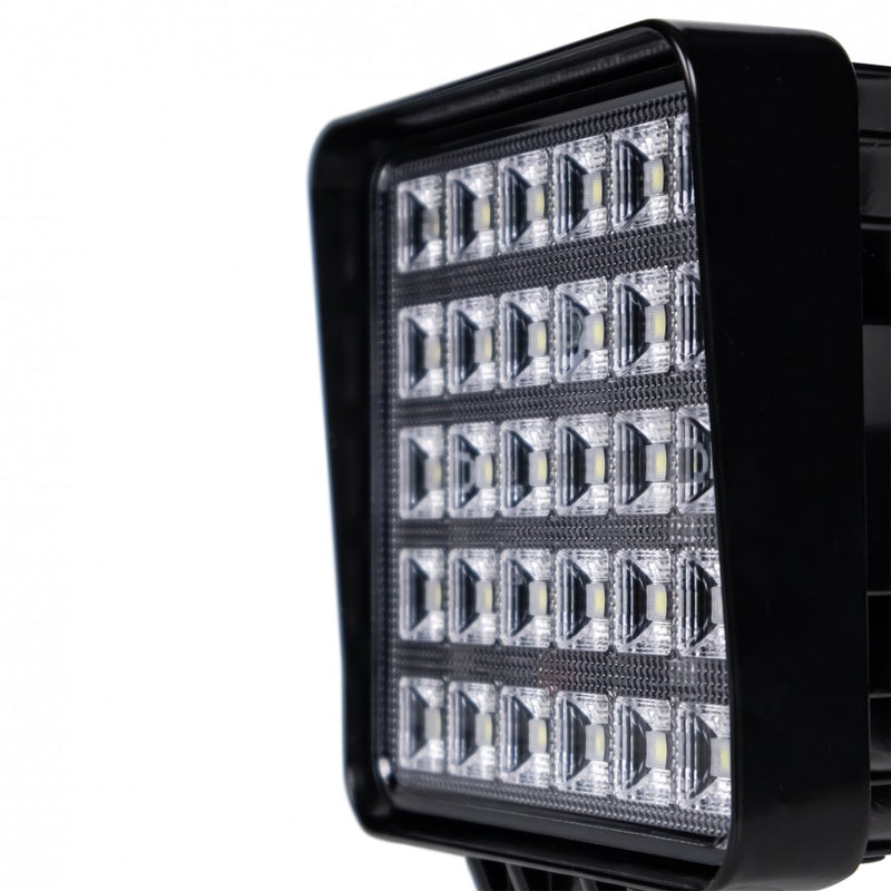 KAMAR LED darba lampa L0156 FLOOD 24 W 12/24 V ar 30 LED, slēdzi un ECE R10