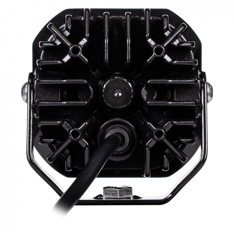 LED darba lukturis L0183 ar 4 LED diodēm un centrālo fokusējošo lēcu, 29 W, 2700 lm, 12/24 V, IP67