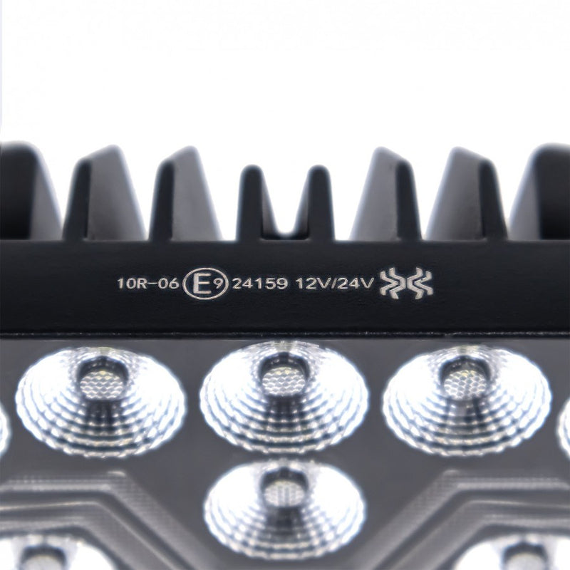 KAMAR X-SPIDER LED darba lampa L0195 FLOOD 18 W 1700 lm 12/24 V ar 9 LED un ECE R10