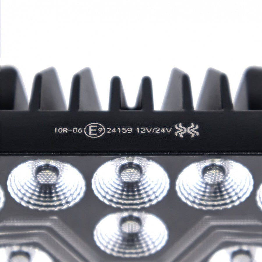 KAMAR X-SPIDER LED darba lampa L0195 FLOOD 18 W 1700 lm 12/24 V ar 9 LED un ECE R10