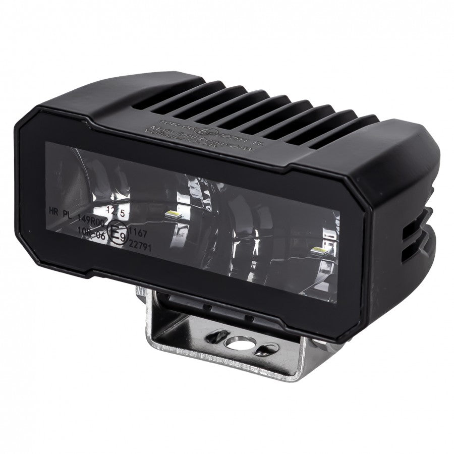 KAMAR LED High-Beam Headlight L3420 24 W 1750 lm 12/24 V IP67 for Trucks and Heavy Equipment