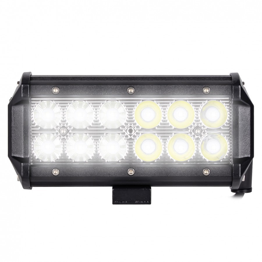 LED darba gaismas panelis 12 LED Combo labās puses ar Flood un Spot apgaismojumu 12/24 V kravas automašīnām, traktoriem un speciālajai tehnikai