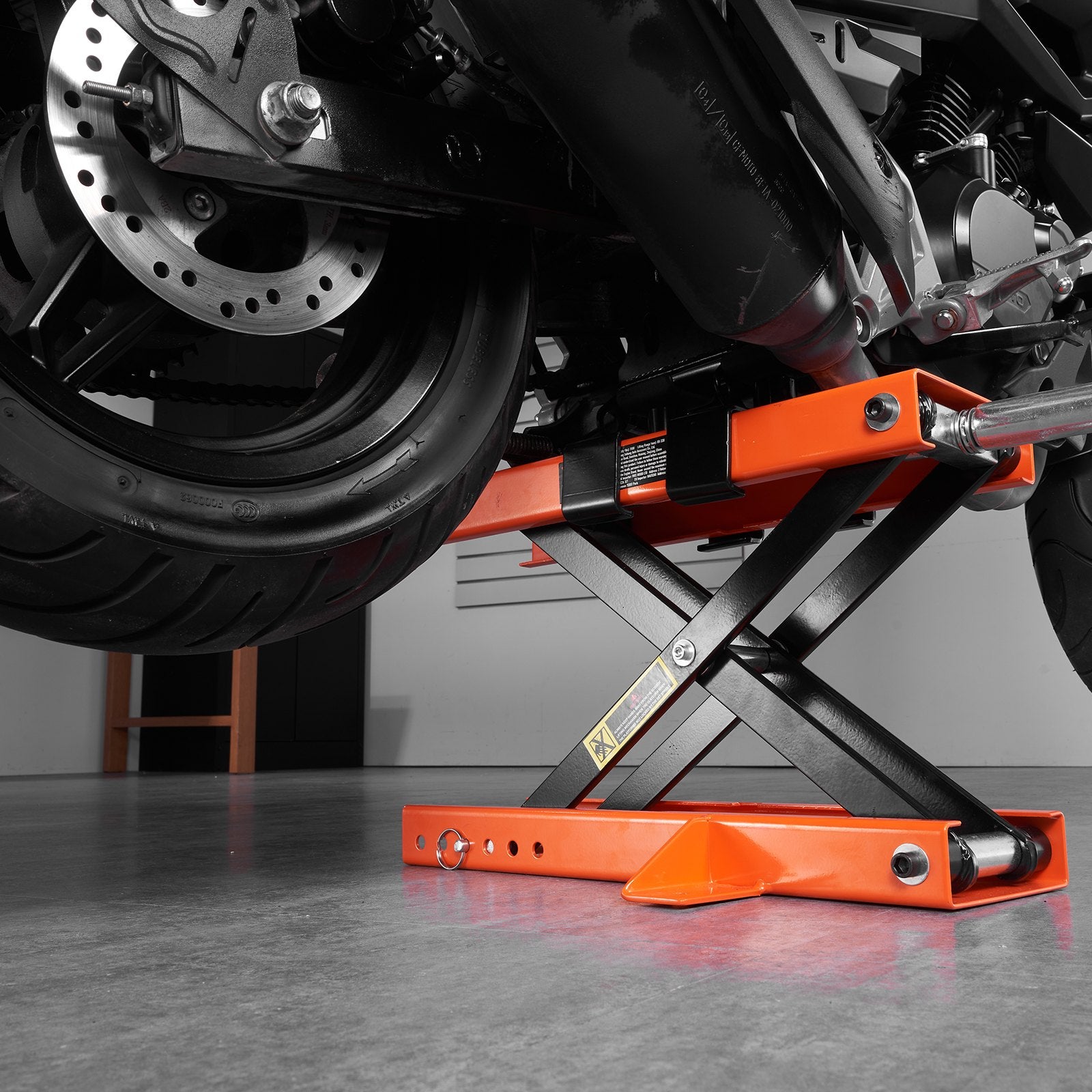 VEVOR motocikla šķērveida pacēlājs ar platformu, 500 kg celtspēja, piemērots ATV, krosa motocikliem un citiem mazajiem transportlīdzekļiem