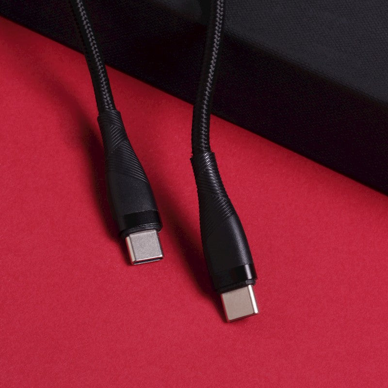 Maxlife MXUC-08 kabelis USB-C - USB-C 1,0 m 100 W melns neilons