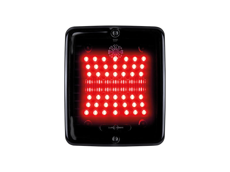 STRANDS Dark Knight IZE LED – aizmugurējais miglas lukturis, sarkans, 24 V, IP66, ECE R38/R10, 110 × 130 × 45 mm