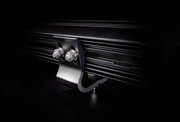 400W(29600Lm) 10-30V STRANDS(Zviedrija) LED garais papildlukturis, IP67/69K, EMC ECE R10, 562,00 x 76,00 x 71,50 mm, vads 2.5m, 22", garantija 3 gadi, auksti balta gaisma 6000K